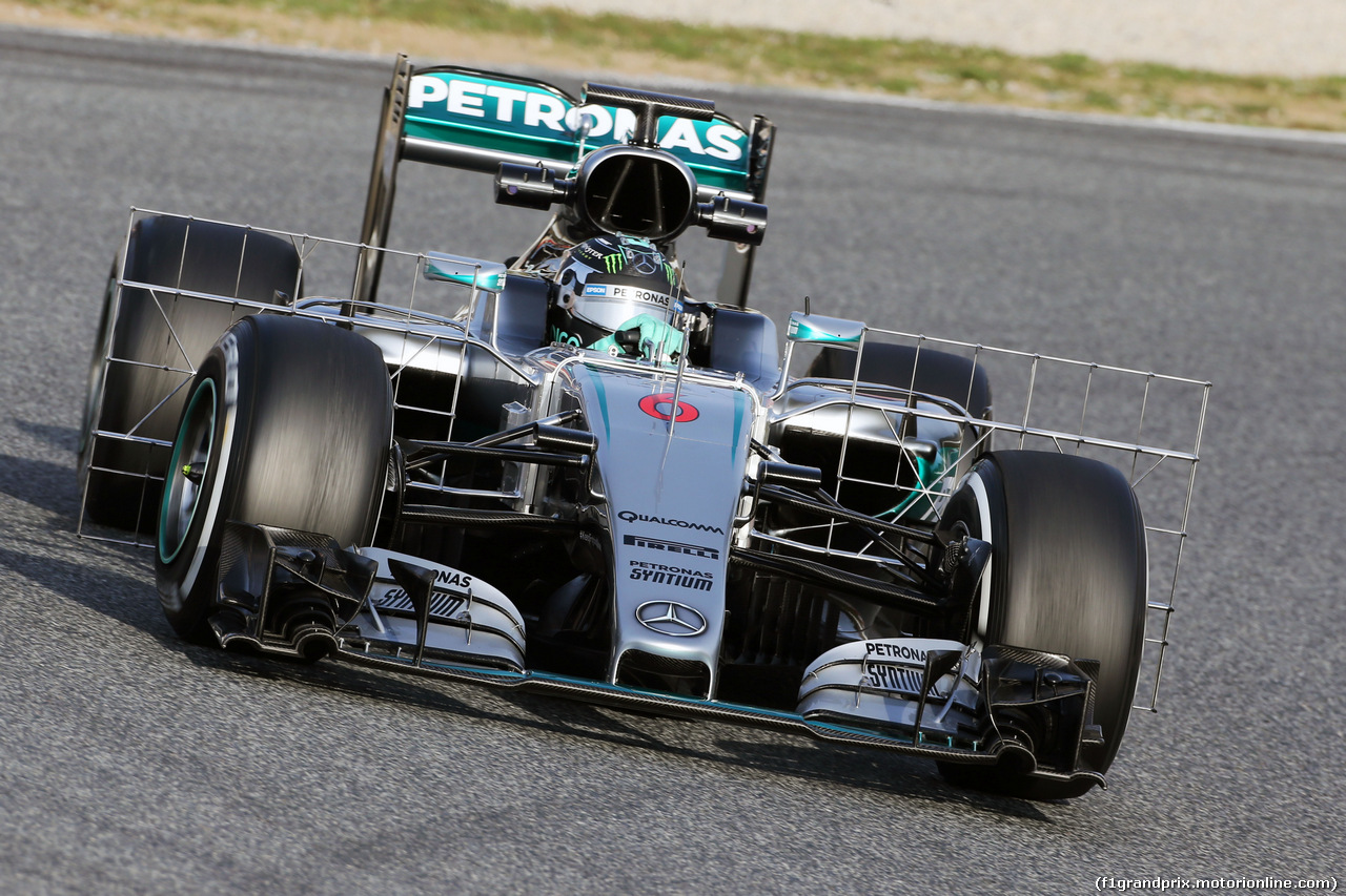 TEST F1 BARCELLONA 24 FEBBRAIO, Nico Rosberg (GER) Mercedes AMG F1 W07 Hybrid running sensor equipment.
24.02.2016.