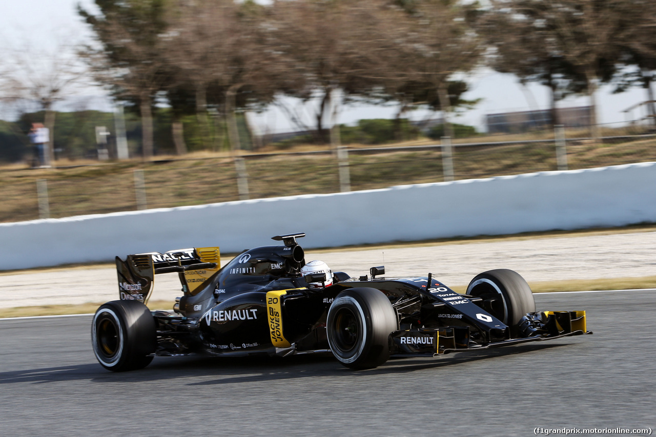 TEST F1 BARCELLONA 24 FEBBRAIO, Kevin Magnussen (DEN) Renault Sport F1 Team RS16.
24.02.2016.