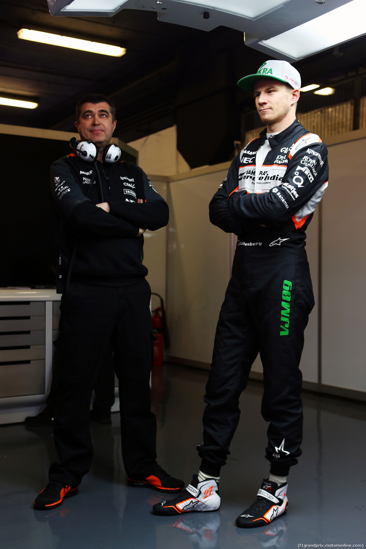 TEST F1 BARCELLONA 24 FEBBRAIO, (L to R): Bradley Joyce (GBR) Sahara Force India F1 Gara Engineer with Nico Hulkenberg (GER) Sahara Force India F1.
24.02.2016.