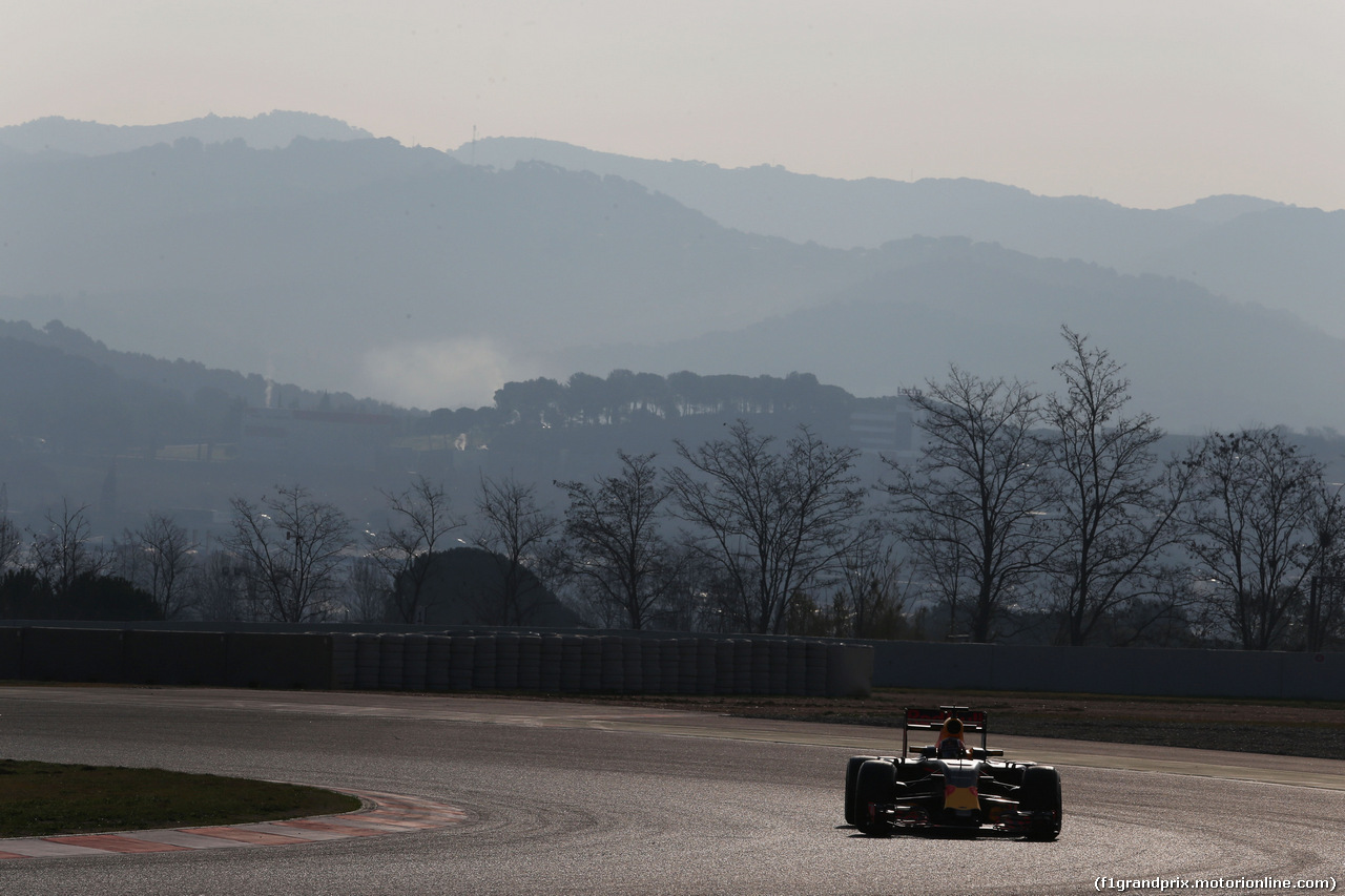 TEST F1 BARCELLONA 25 FEBBRAIO, Daniil Kvyat (RUS) Red Bull Racing RB12.
25.02.2016.