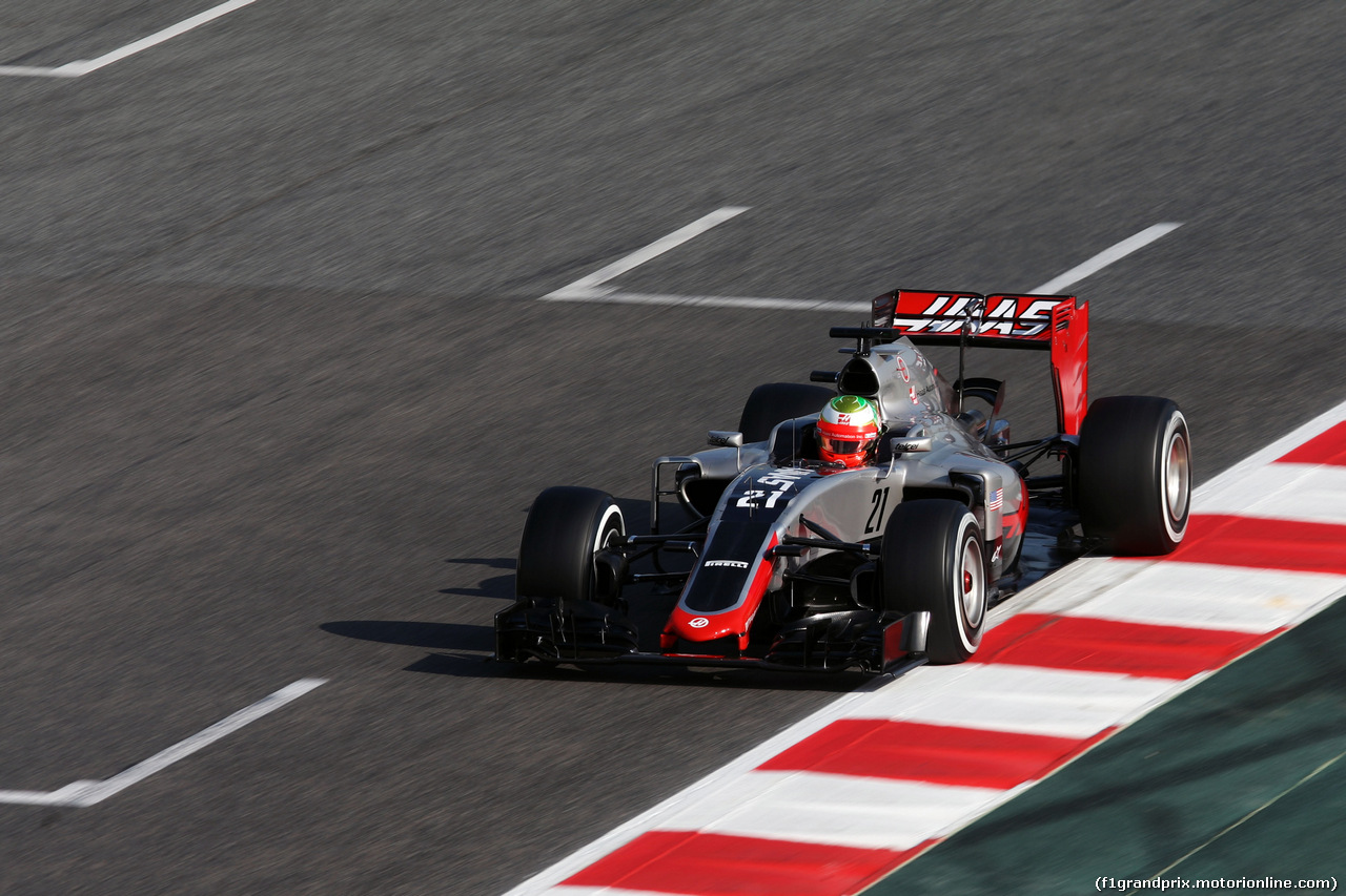 TEST F1 BARCELLONA 25 FEBBRAIO, Esteban Gutierrez (MEX) Haas F1 Team VF-16.
25.02.2016.