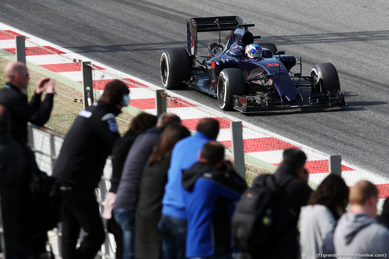 TEST F1 BARCELLONA 25 FEBBRAIO, Max Verstappen (NLD) Scuderia Toro Rosso STR11.
25.02.2016.
