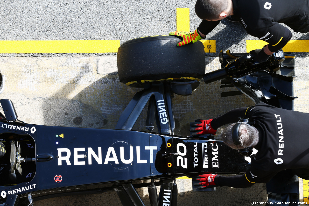 TEST F1 BARCELLONA 25 FEBBRAIO, Kevin Magnussen (DEN) Renault Sport F1 Team RS16.
25.02.2016.