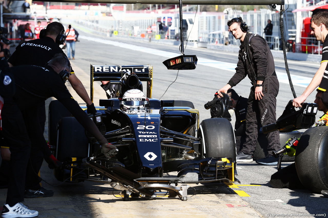 TEST F1 BARCELLONA 25 FEBBRAIO, Kevin Magnussen (DEN) Renault Sport F1 Team RS16.
25.02.2016.