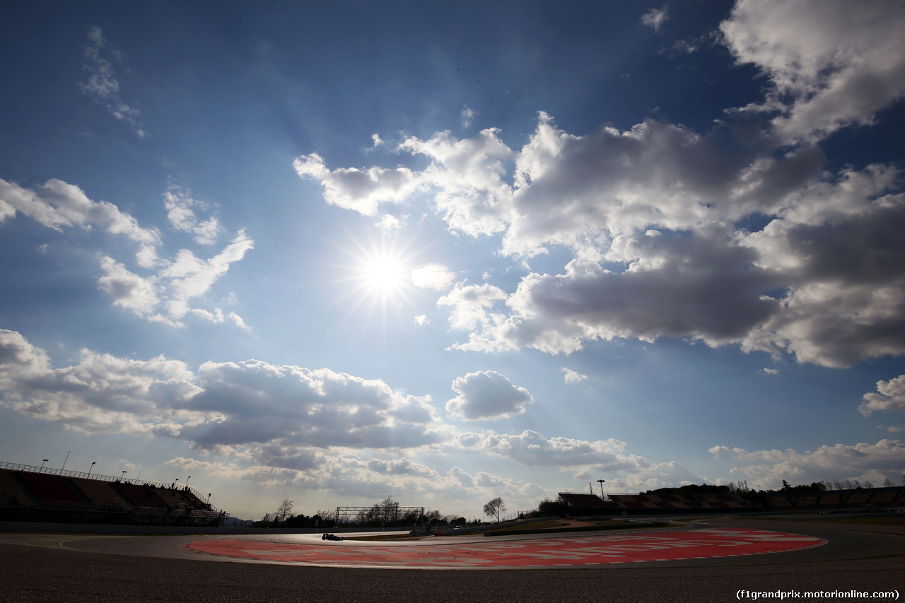 TEST F1 BARCELLONA 25 FEBBRAIO, Low light action.
25.02.2016.