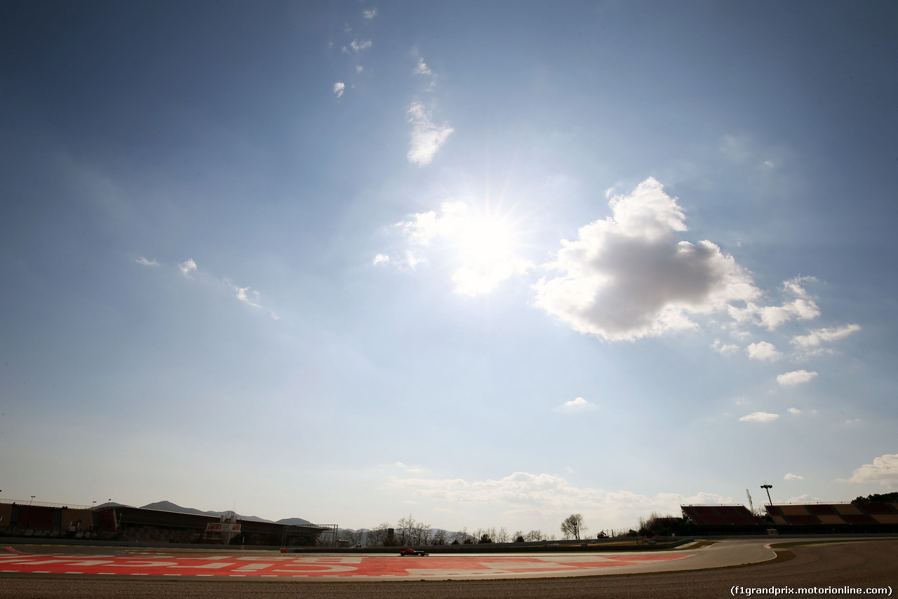 TEST F1 BARCELLONA 25 FEBBRAIO, Daniil Kvyat (RUS) Red Bull Racing RB12.
25.02.2016.