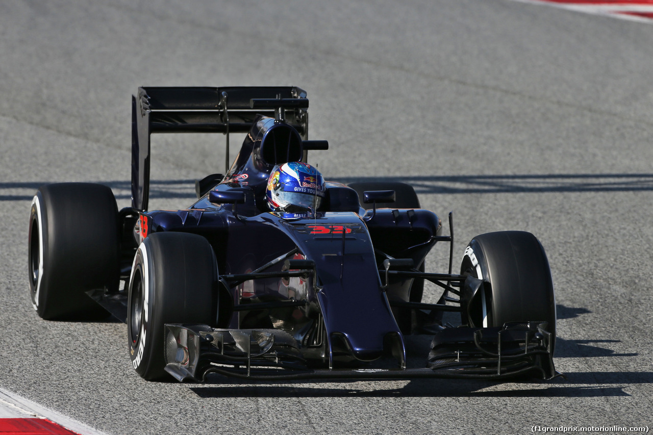TEST F1 BARCELLONA 25 FEBBRAIO, Max Verstappen (NLD) Scuderia Toro Rosso STR11.
25.02.2016.