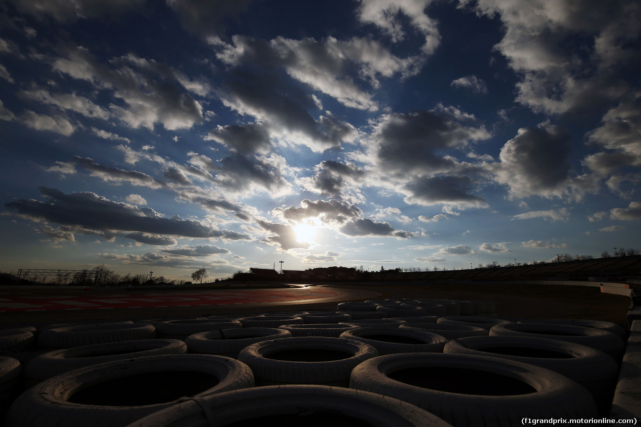 TEST F1 BARCELLONA 25 FEBBRAIO, Low light action.
25.02.2016.