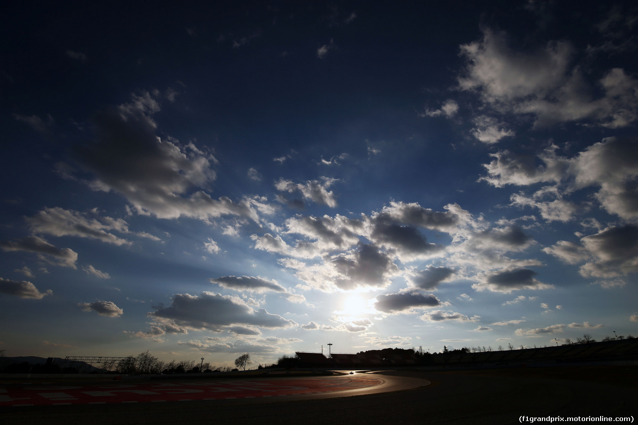 TEST F1 BARCELLONA 25 FEBBRAIO, Low light action.
25.02.2016.