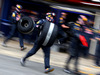 TEST F1 BARCELLONA 2 MARZO, Red Bull Racing meccanici during pitstop
02.03.2016.