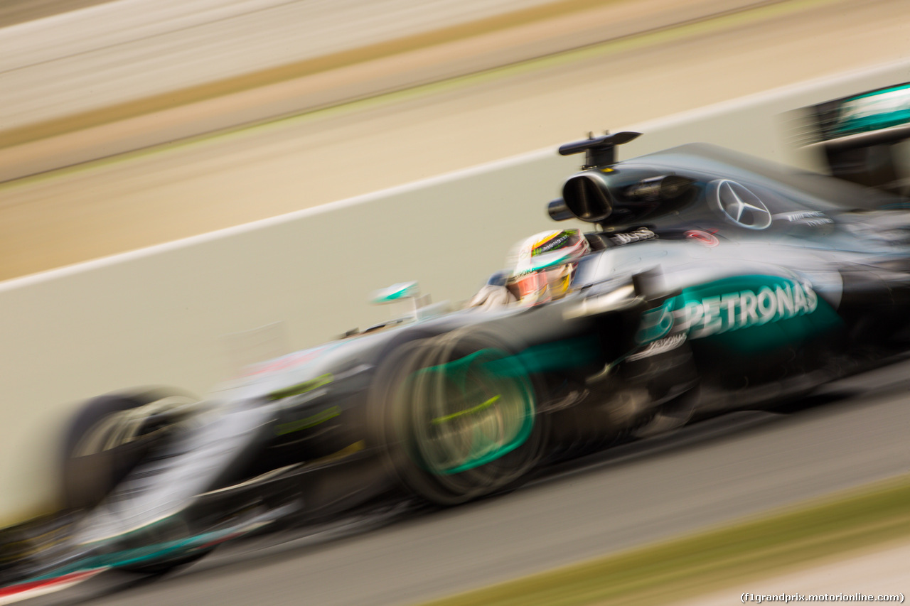 TEST F1 BARCELLONA 2 MARZO, Lewis Hamilton (GBR) Mercedes AMG F1 W07 Hybrid.
02.03.2016.