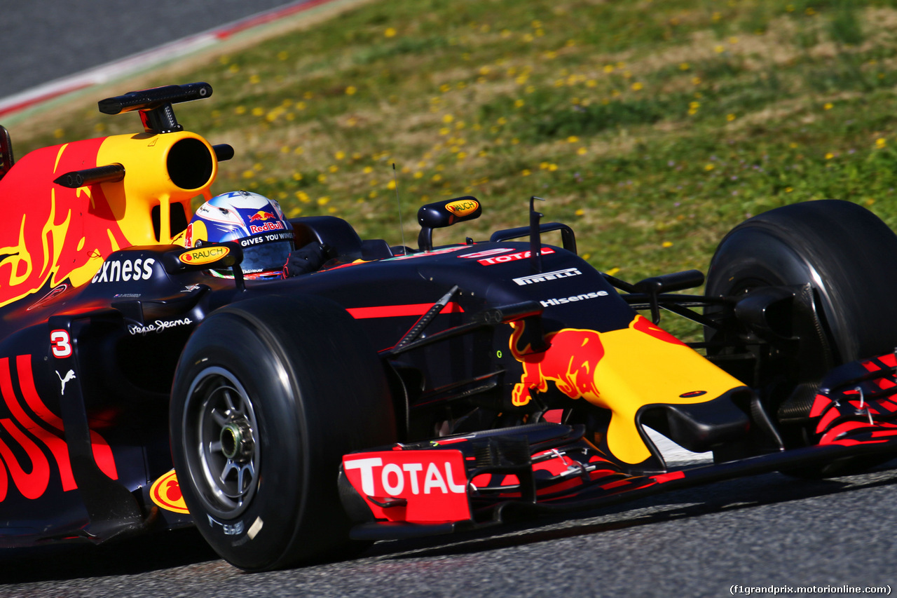 TEST F1 BARCELLONA 2 MARZO, Daniel Ricciardo (AUS) Red Bull Racing RB12.
02.03.2016.