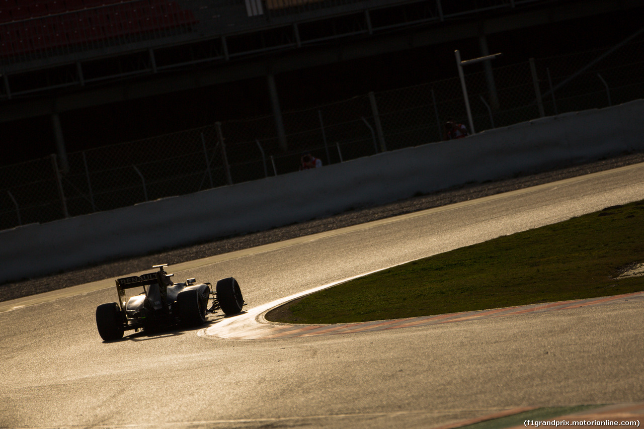 TEST F1 BARCELLONA 2 MARZO, Kevin Magnussen (DEN) Renault Sport F1 Team RS16.
02.03.2016.