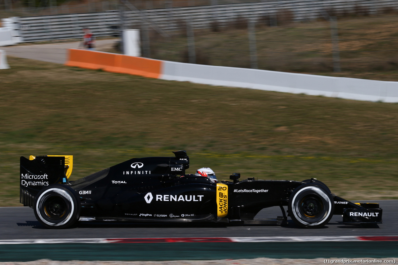 TEST F1 BARCELLONA 2 MARZO, Kevin Magnussen (DEN) Renault Sport F1 Team RE16.
02.03.2016.