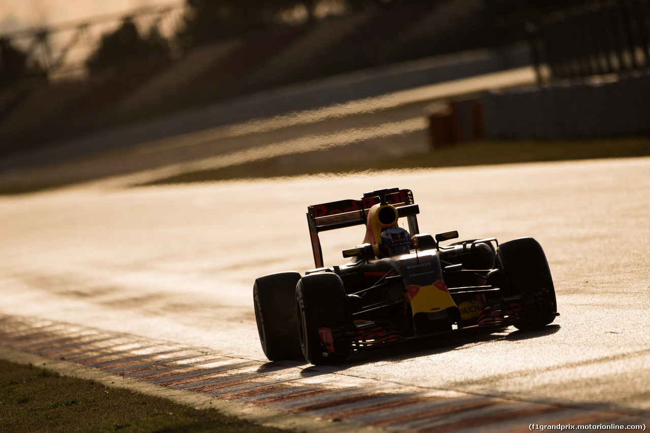 TEST F1 BARCELLONA 2 MARZO, Daniel Ricciardo (AUS) Red Bull Racing RB12.
02.03.2016.