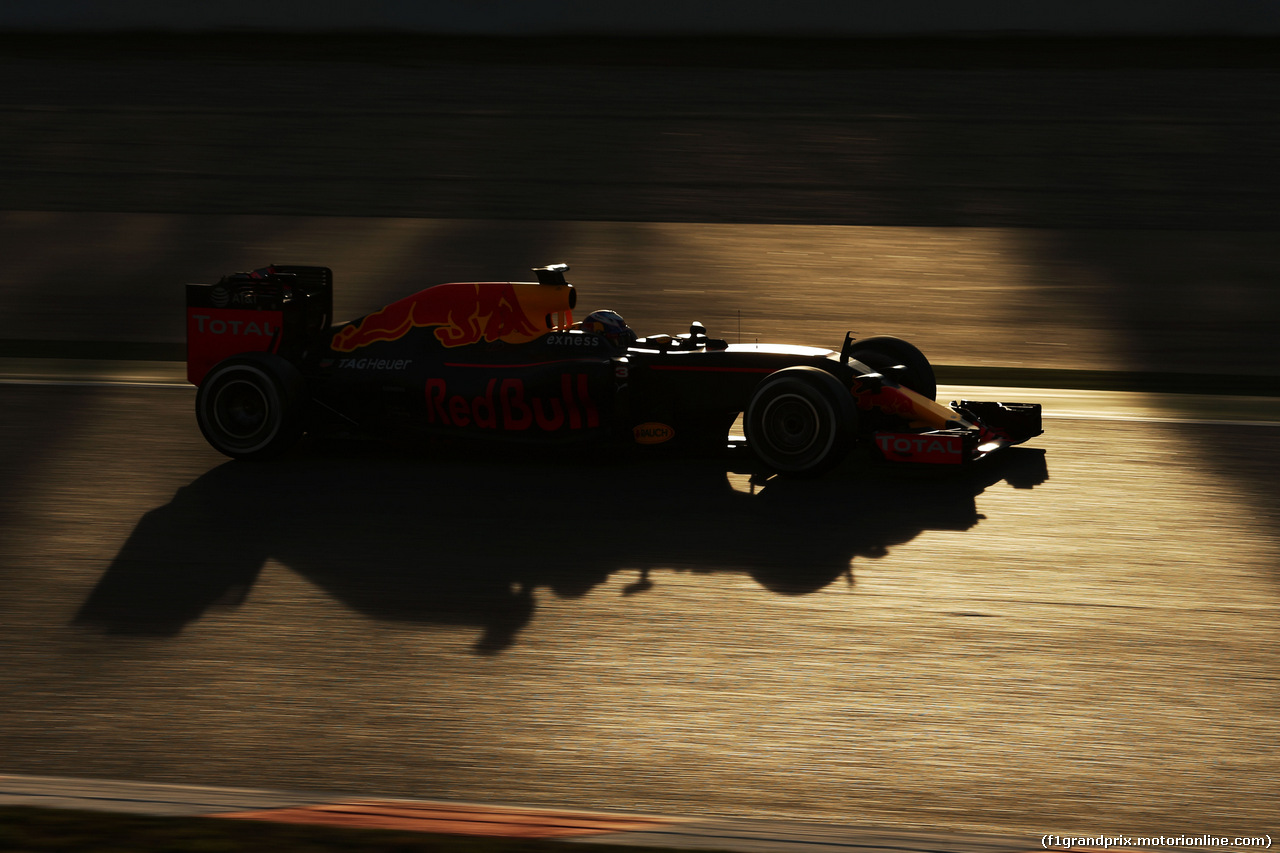 TEST F1 BARCELLONA 2 MARZO, Daniel Ricciardo (AUS) Red Bull Racing RB12.
02.03.2016.