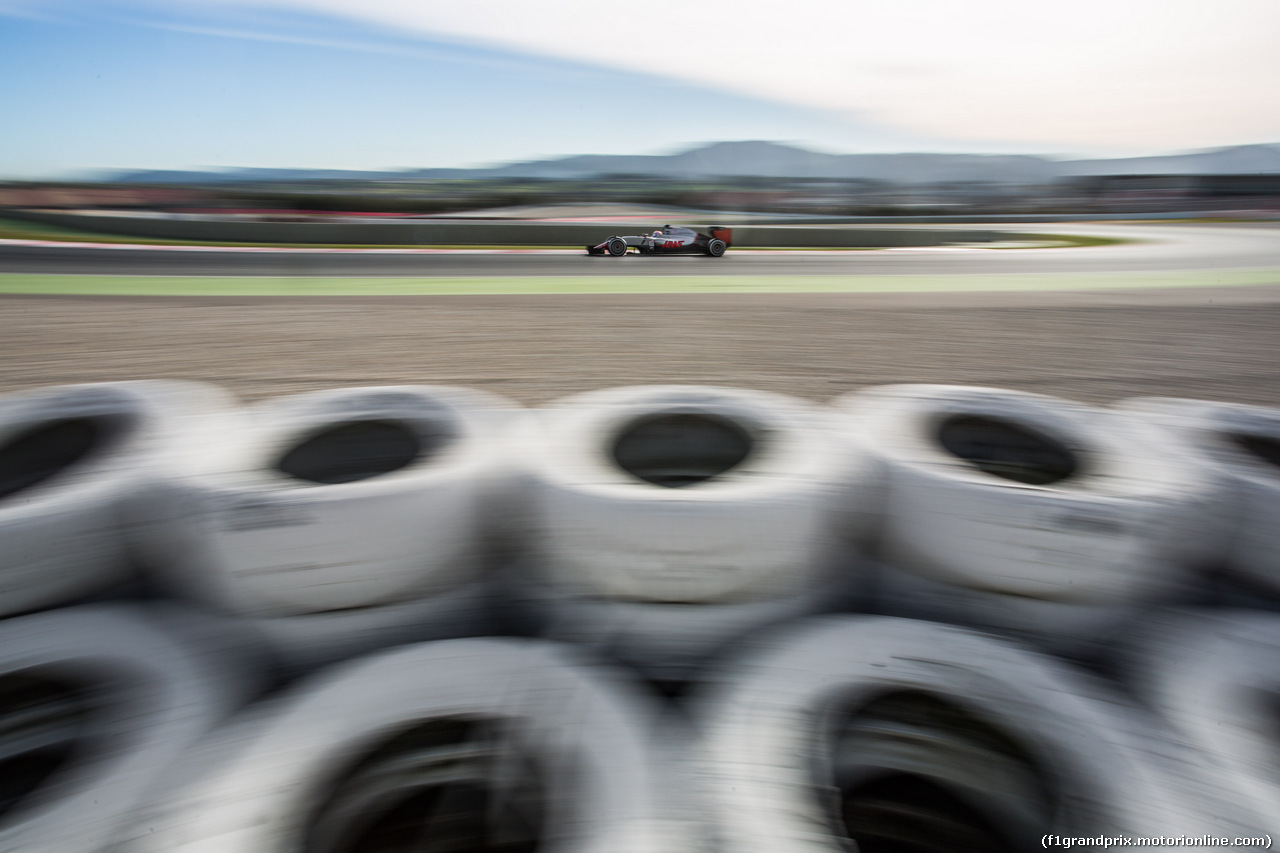 TEST F1 BARCELLONA 3 MARZO, Esteban Gutierrez (MEX) Haas F1 Team VF-16.
03.03.2016.