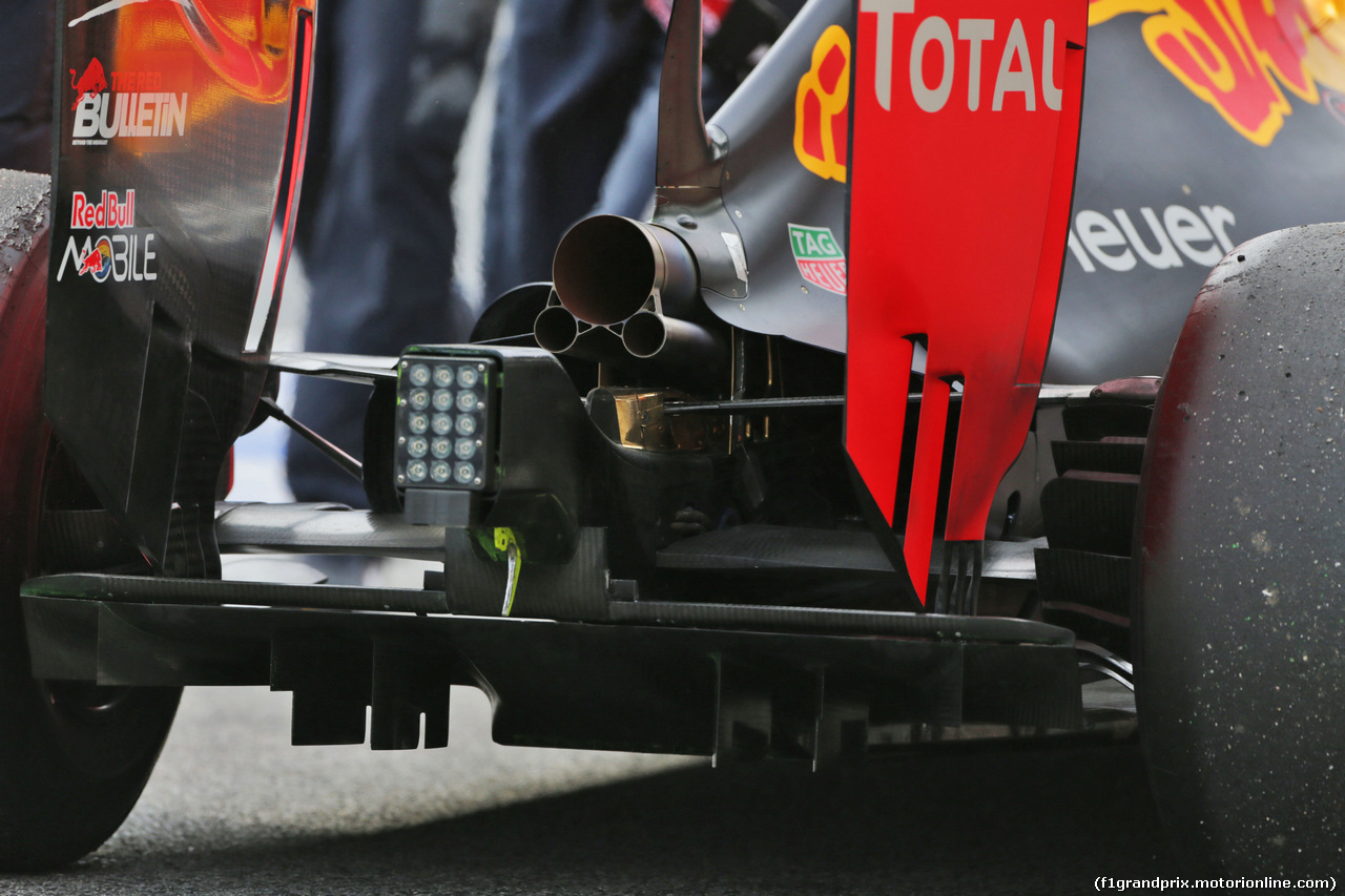 TEST F1 BARCELLONA 3 MARZO, Red Bull Racing RB12 exhaust detail.
03.03.2016.