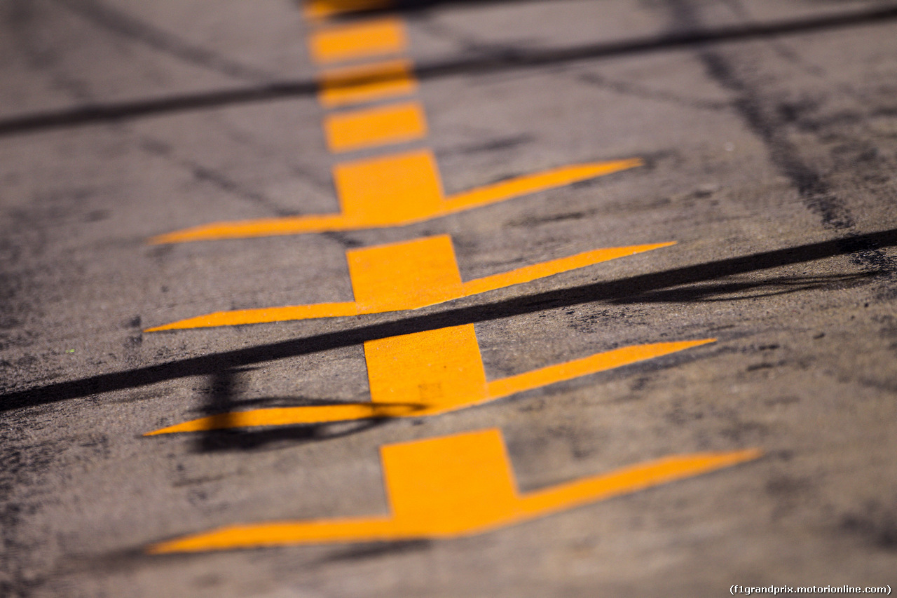 TEST F1 BARCELLONA 3 MARZO, Pit markings.
03.03.2016.