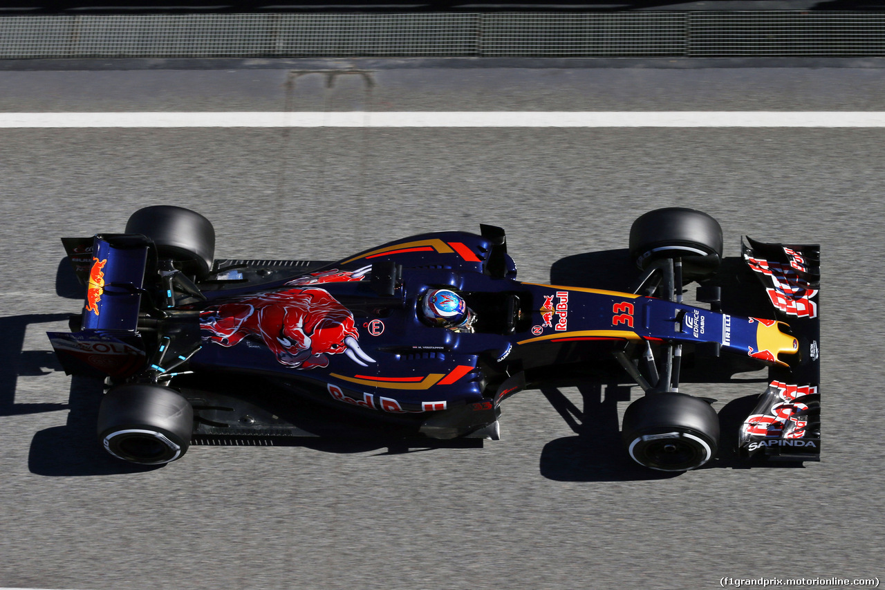 TEST F1 BARCELLONA 3 MARZO, Max Verstappen (NLD) Scuderia Toro Rosso STR11.
03.03.2016.