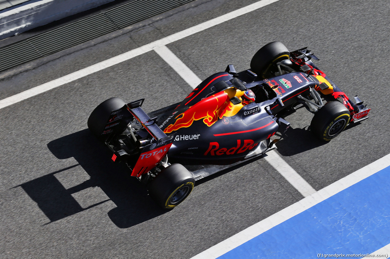 TEST F1 BARCELLONA 3 MARZO, Daniil Kvyat (RUS) Red Bull Racing RB12.
03.03.2016.