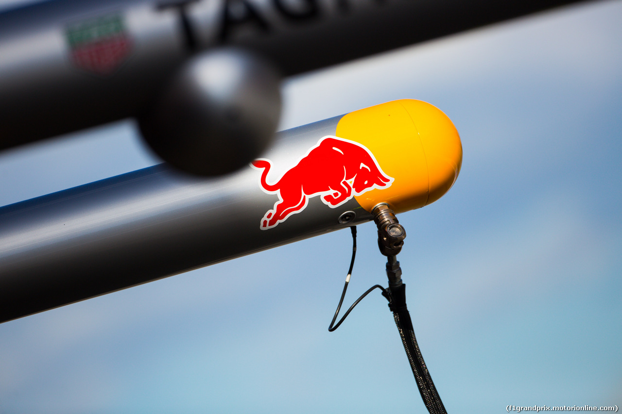 TEST F1 BARCELLONA 3 MARZO, Red Bull Racing pit stop equipment.
03.03.2016.
