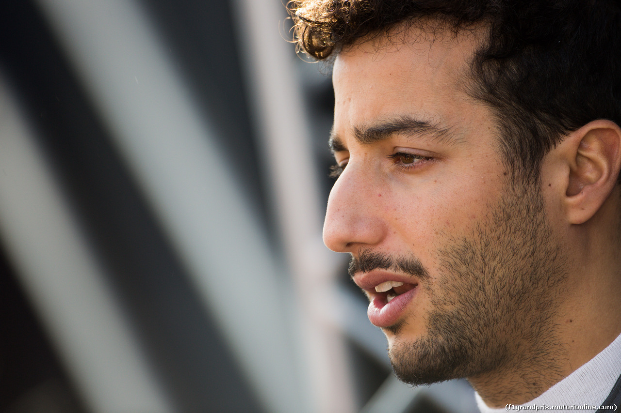 TEST F1 BARCELLONA 3 MARZO, Daniel Ricciardo (AUS) Red Bull Racing with the media.
03.03.2016.