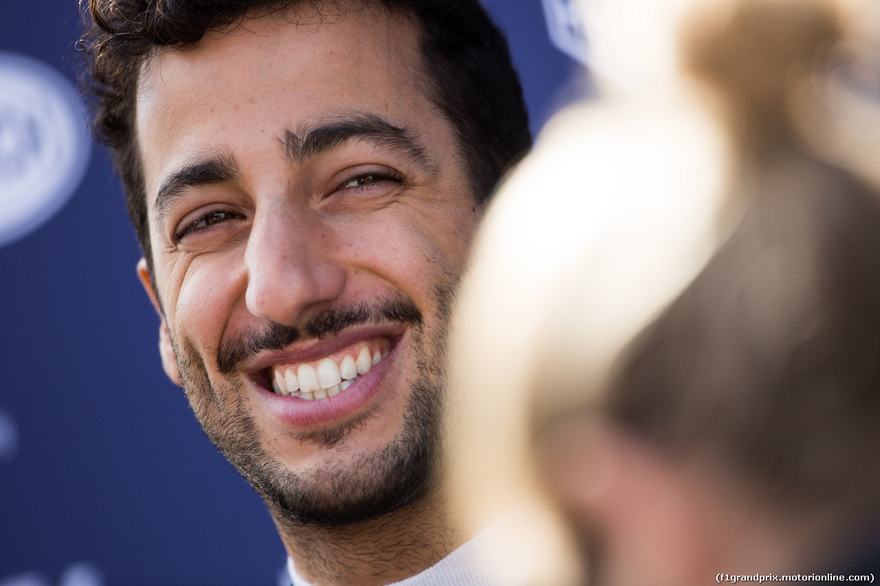 TEST F1 BARCELLONA 3 MARZO, Daniel Ricciardo (AUS) Red Bull Racing with the media.
03.03.2016.