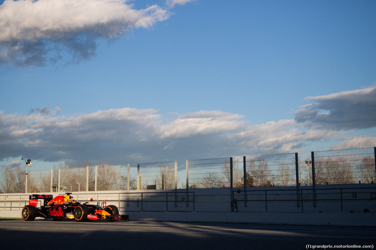 TEST F1 BARCELLONA 3 MARZO, Daniil Kvyat (RUS) Red Bull Racing RB12.
03.03.2016.