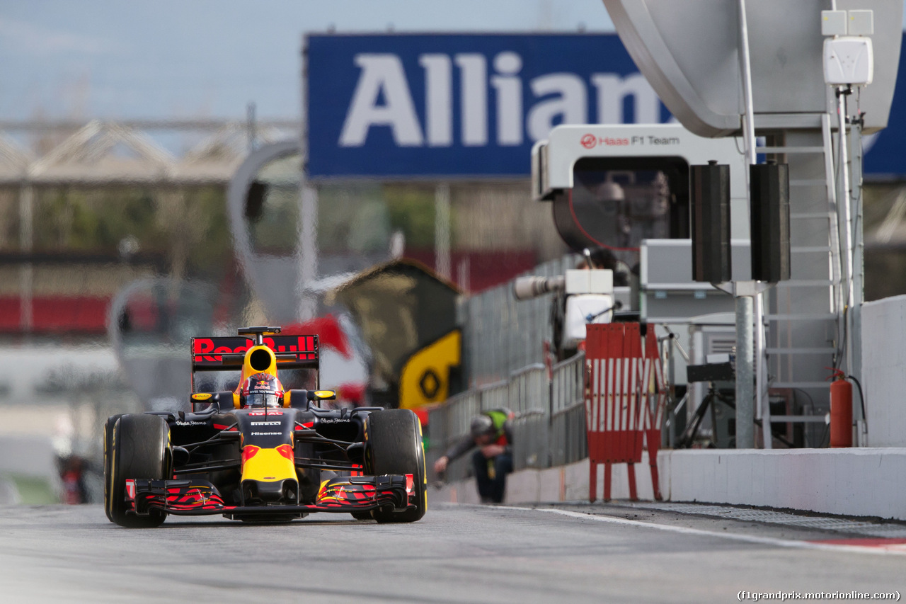 TEST F1 BARCELLONA 3 MARZO, Daniil Kvyat (RUS) Red Bull Racing RB12.
03.03.2016.