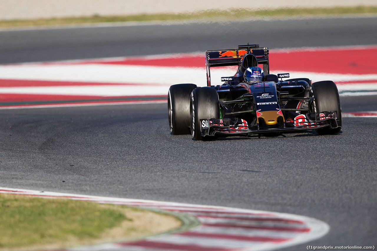 TEST F1 BARCELLONA 3 MARZO, Max Verstappen (NLD) Scuderia Toro Rosso STR11.
03.03.2016.