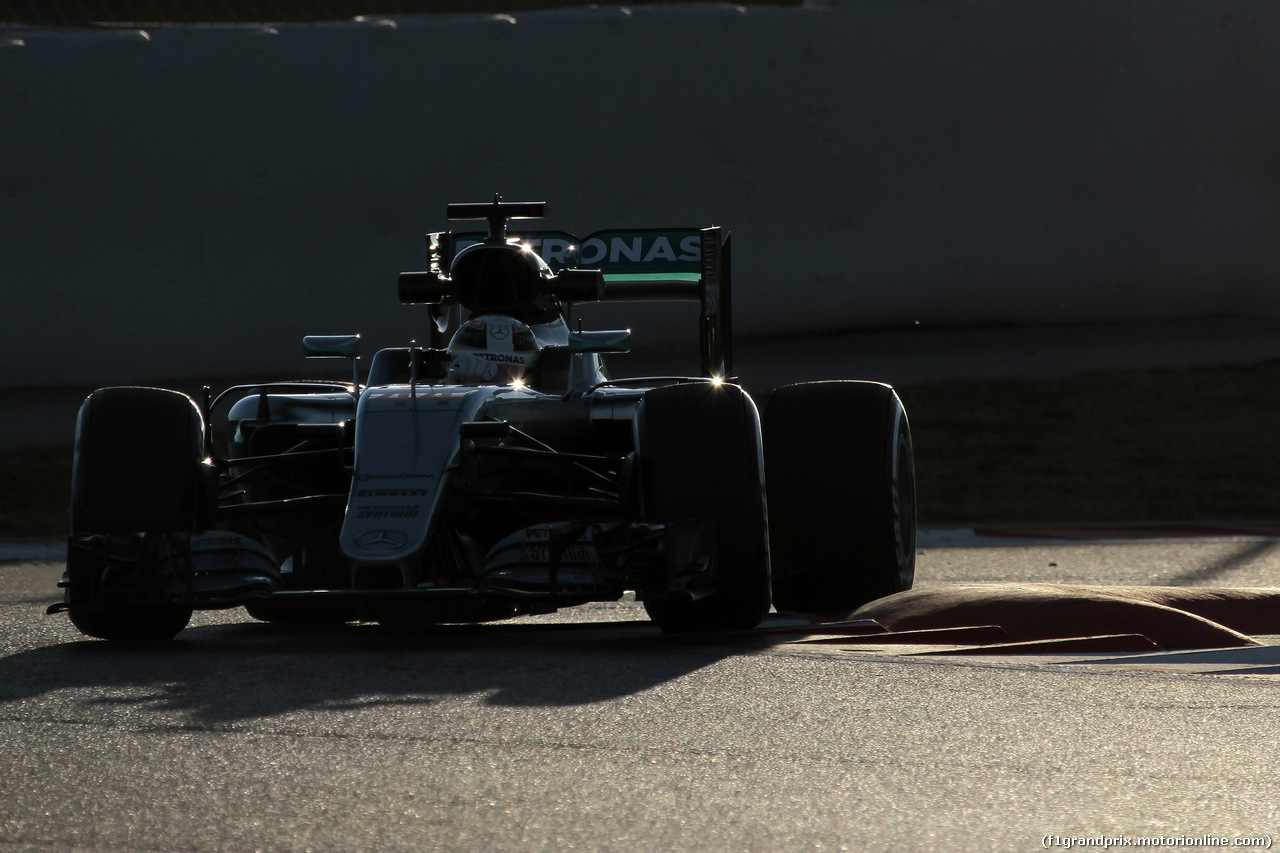 TEST F1 BARCELLONA 3 MARZO, Lewis Hamilton (GBR) Mercedes AMG F1 W07