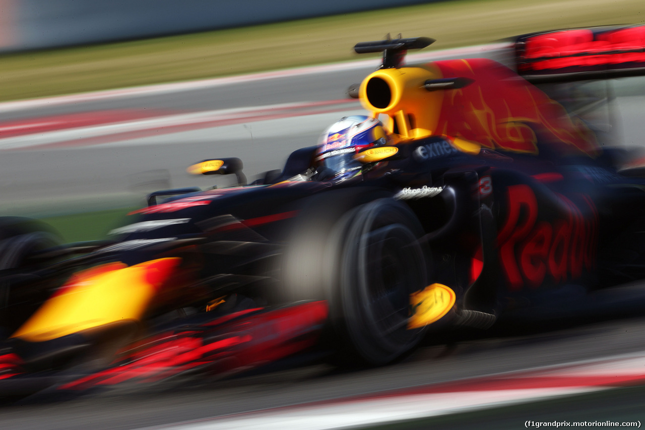 TEST F1 BARCELLONA 4 MARZO, Daniel Ricciardo (AUS) Red Bull Racing RB12.
04.03.2016.