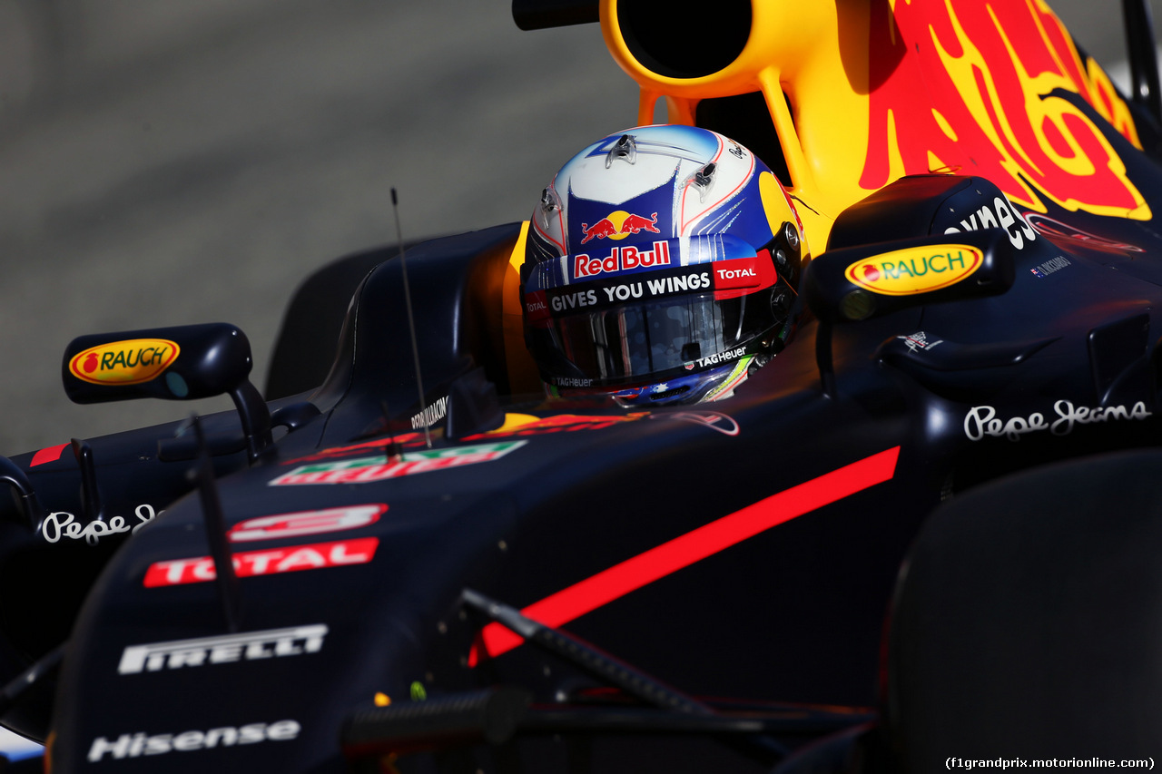 TEST F1 BARCELLONA 4 MARZO, Daniel Ricciardo (AUS) Red Bull Racing RB12.
04.03.2016.