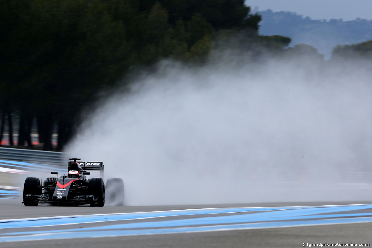 TEST F1 PIRELLI 25 GENNAIO PAUL RICARD, Stoffel Vandoorne (BEL), third driver, McLaren F1 Team 
25.01.2016.