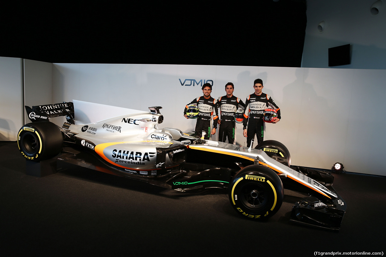 FORCE INDIA VJM10, (L to R): Sergio Perez (MEX) Sahara Force India F1; Alfonso Celis Jr (MEX) Sahara Force India F1 Development Driver; Esteban Ocon (FRA) Sahara Force India F1 Team, with the Sahara Force India F1 VJM10.
22.02.2017.