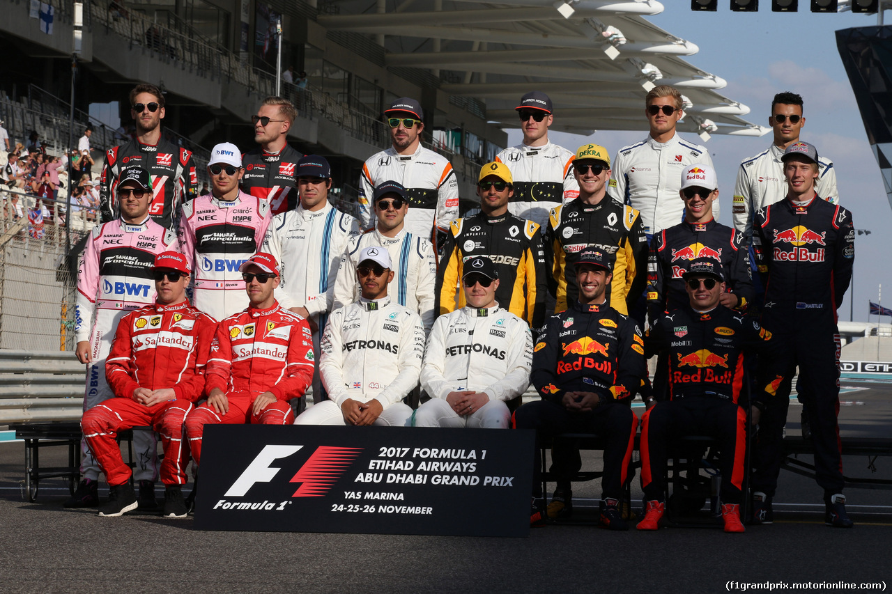 GP ABU DHABI, 26.11.2017 - End of year F1 drivers's photograph