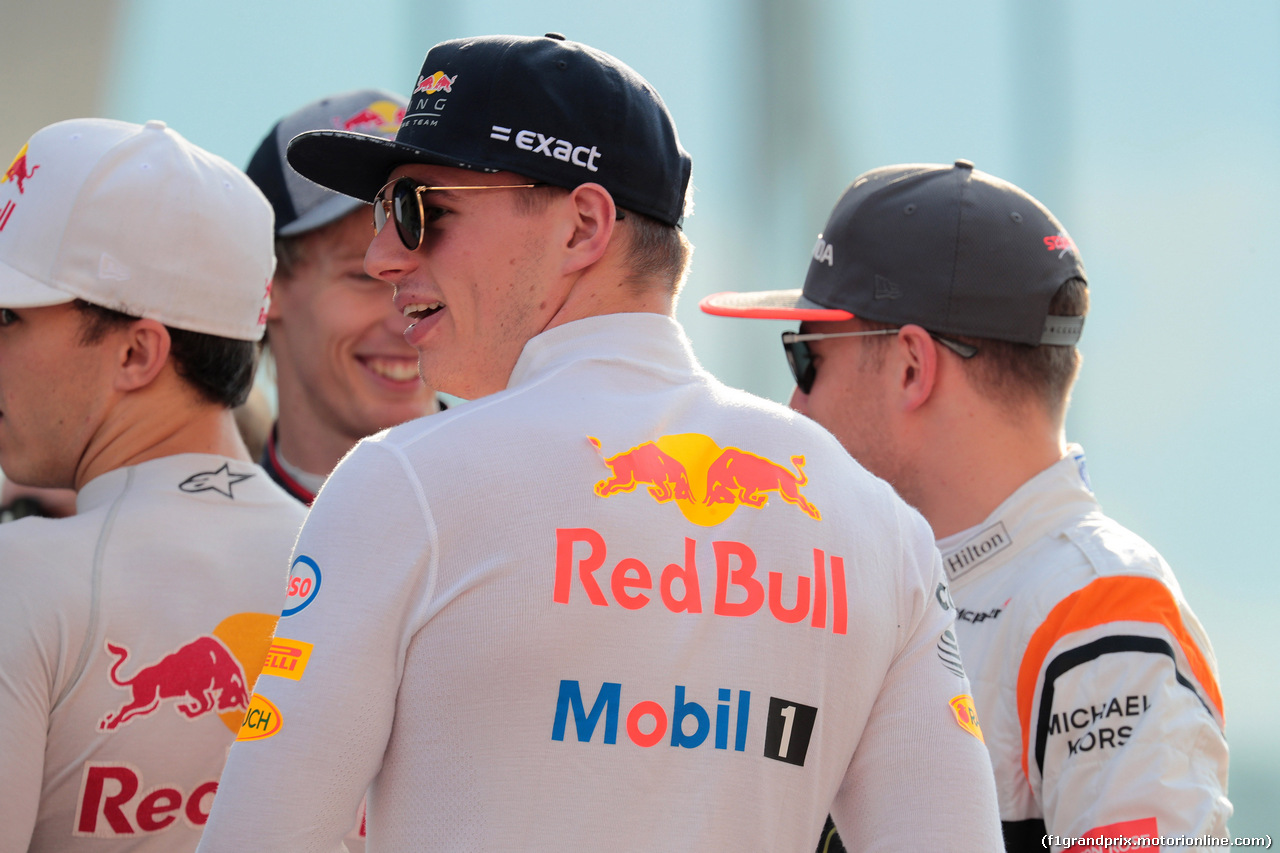 GP ABU DHABI, 26.11.2017 - Max Verstappen (NED) Red Bull Racing RB13