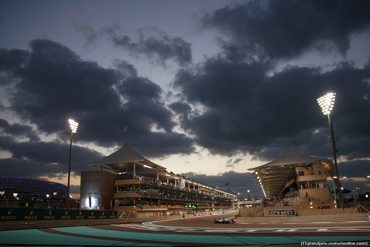 GP ABU DHABI, 26.11.2017 - Gara, Lewis Hamilton (GBR) Mercedes AMG F1 W08