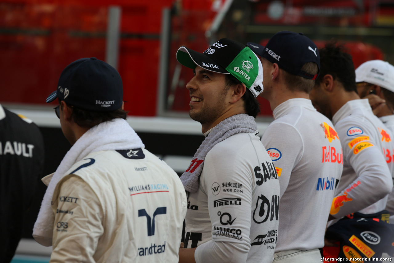 GP ABU DHABI, 26.11.2017 - Gara, Sergio Perez (MEX) Sahara Force India F1 VJM010