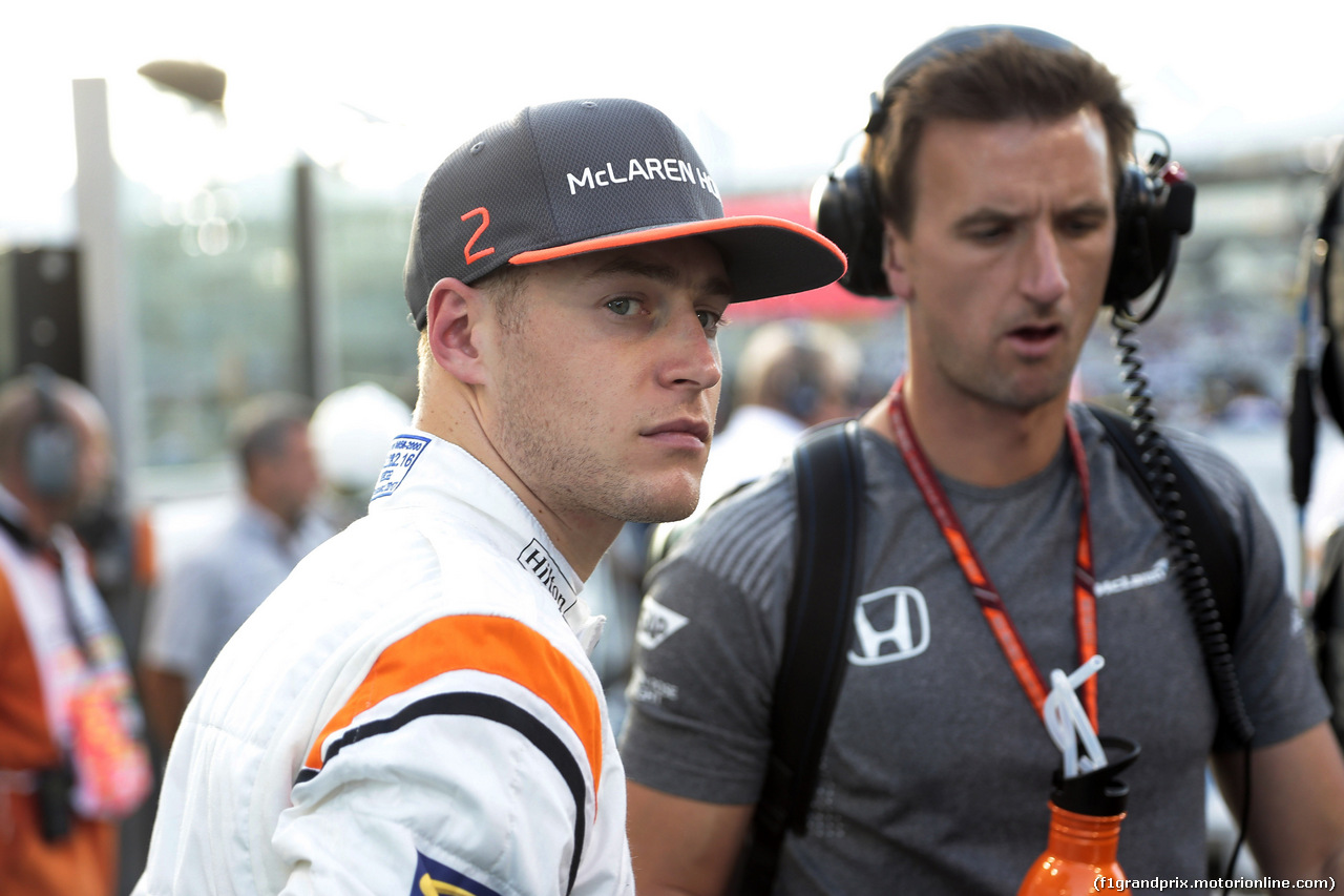 GP ABU DHABI, 26.11.2017 - Gara, Stoffel Vandoorne (BEL) McLaren MCL32