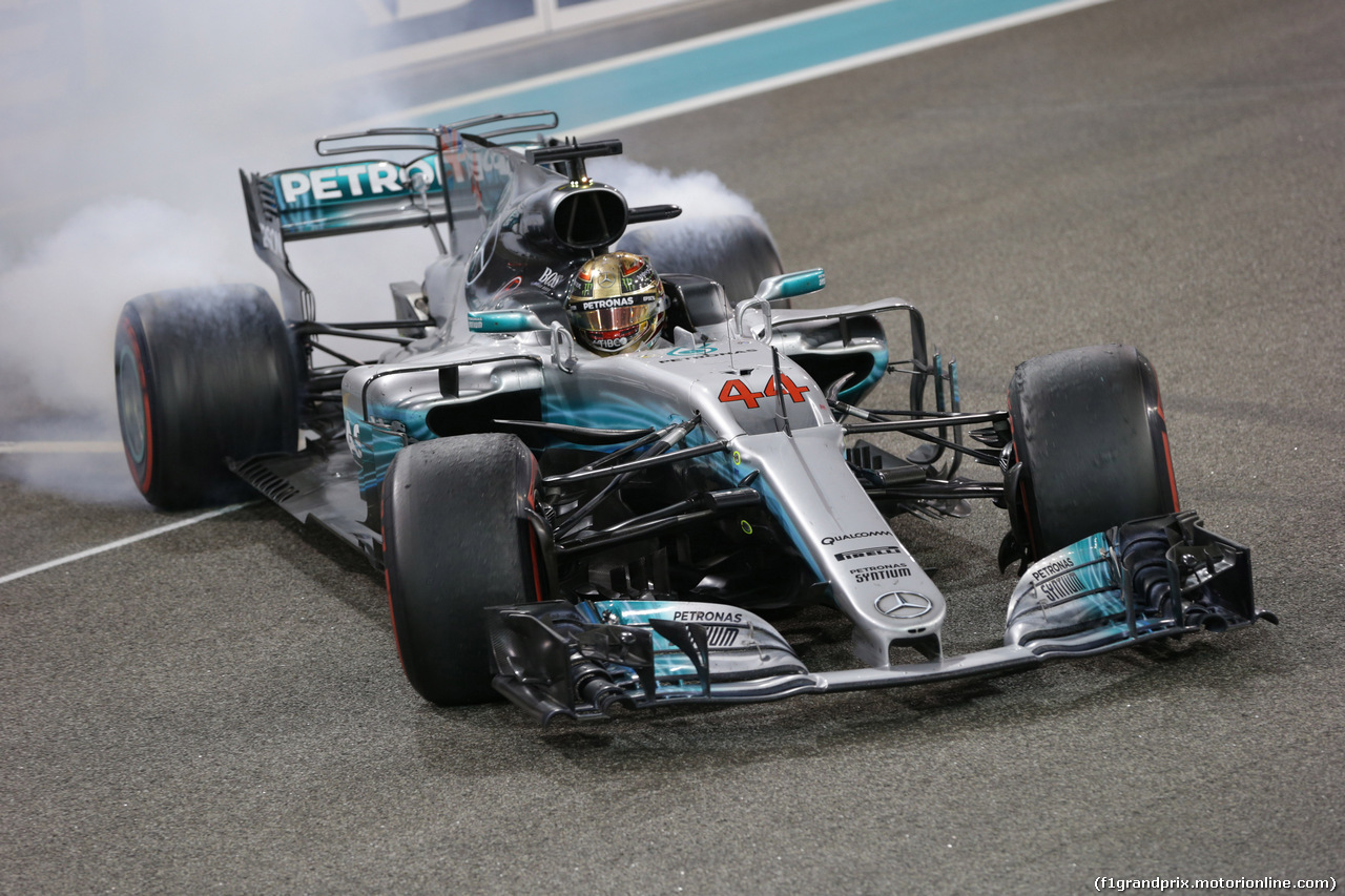 GP ABU DHABI, 26.11.2017 - Gara, 2nd place Lewis Hamilton (GBR) Mercedes AMG F1 W08
