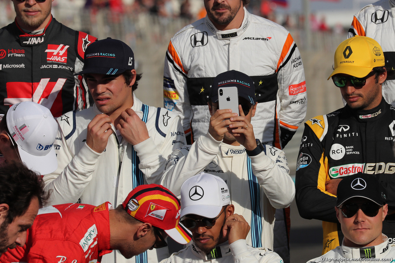 GP ABU DHABI, 26.11.2017 - End of year F1 drivers's photograph, Felipe Massa (BRA) Williams FW40