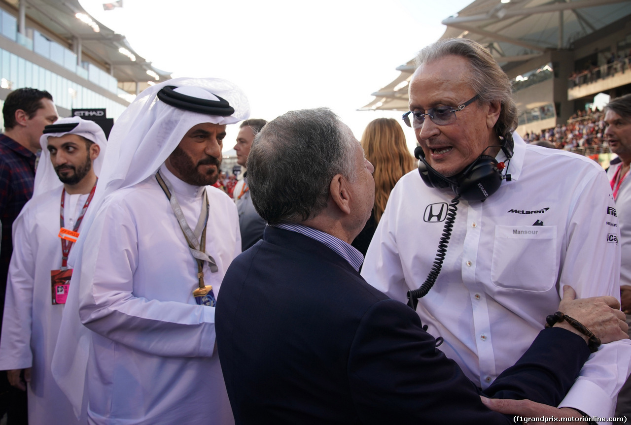 GP ABU DHABI, 26.11.2017 - Gara, Jean Todt (FRA), President FIA e Mansour Ojeh, McLaren shareholder