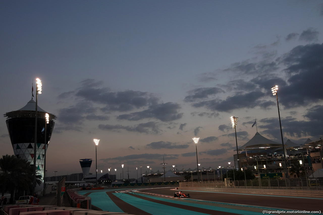GP ABU DHABI, 26.11.2017 - Gara, Sebastian Vettel (GER) Ferrari SF70H