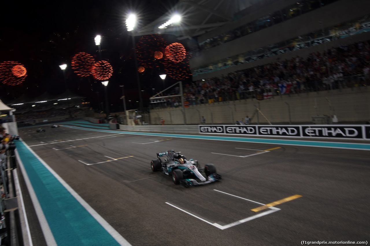 GP ABU DHABI, 26.11.2017 - Gara, Lewis Hamilton (GBR) Mercedes AMG F1 W08