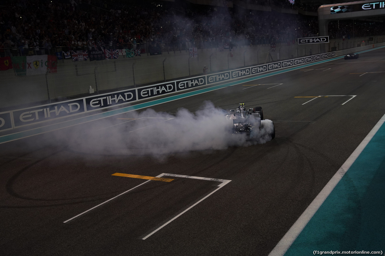 GP ABU DHABI, 26.11.2017 - Gara, 1st place Valtteri Bottas (FIN) Mercedes AMG F1 W08