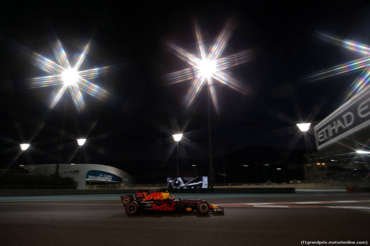 GP ABU DHABI, 26.11.2017 - Gara, Max Verstappen (NED) Red Bull Racing RB13