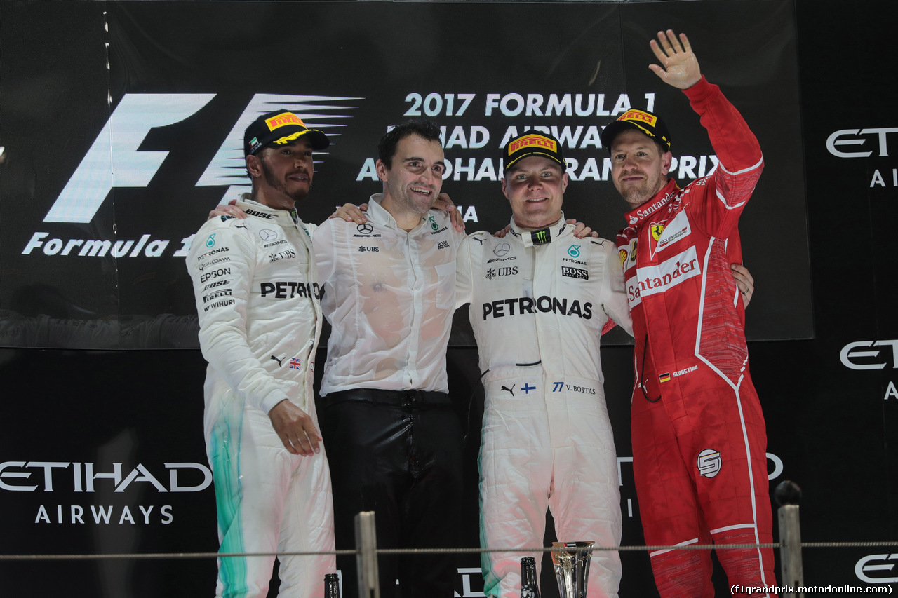 GP ABU DHABI, 26.11.2017 - Gara, 1st place Valtteri Bottas (FIN) Mercedes AMG F1 W08, 2nd place Lewis Hamilton (GBR) Mercedes AMG F1 W08 e 3rd place Sebastian Vettel (GER) Ferrari SF70H