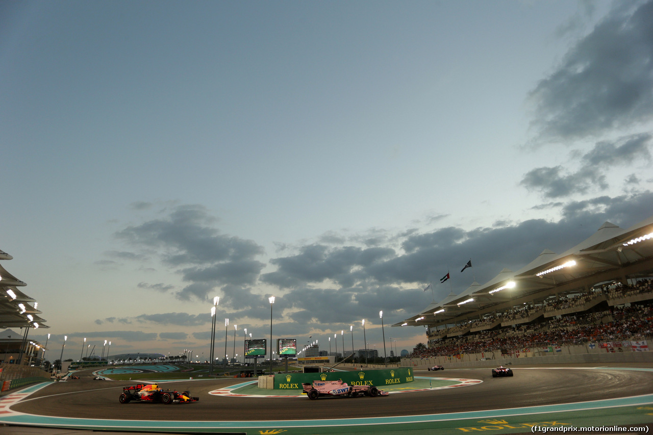 GP ABU DHABI, 26.11.2017 - Gara, Esteban Ocon (FRA) Sahara Force India F1 VJM10
